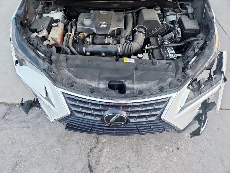 JTJYARBZ8J2109843 - 2018 LEXUS NX 300 BASE თეთრი ფოტო 12