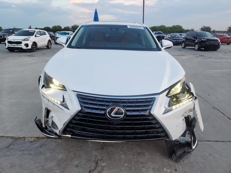 JTJYARBZ8J2109843 - 2018 LEXUS NX 300 BASE თეთრი ფოტო 5