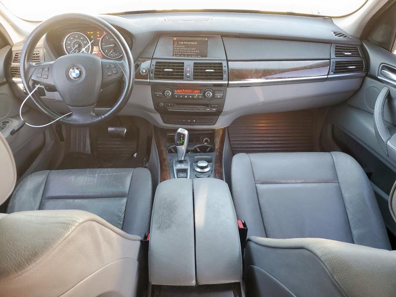 5UXFF03509LJ96323 - 2009 BMW X5 XDRIVE35D SILVER photo 8