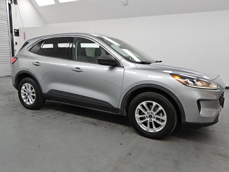 1FMCU9G63NUA68336 - 2022 FORD ESCAPE SE SILVER photo 4