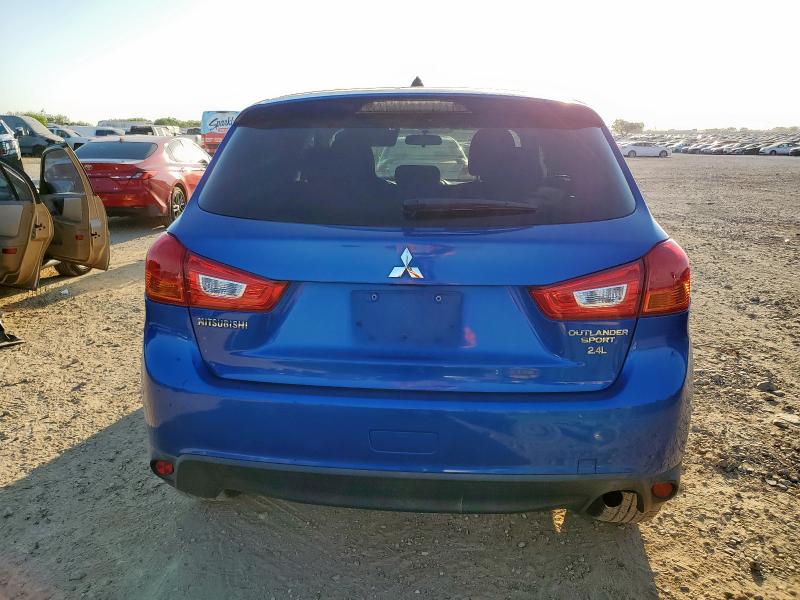 4A4AP3AWXFE028915 - 2015 MITSUBISHI OUTLANDER ES BLUE photo 6