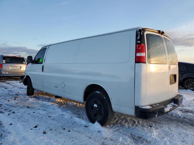 1GCHG39C181228608 - 2008 CHEVROLET EXPRESS G3 WHITE photo 2