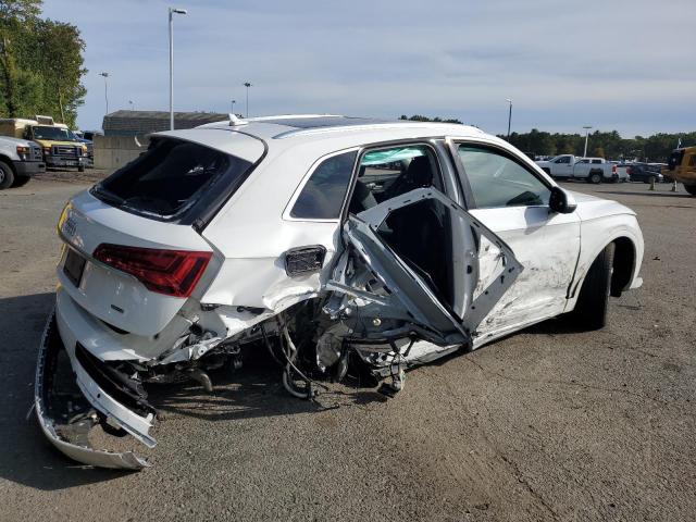 WA1BAAFY8M2129438 - 2021 AUDI Q5 PREMIUM PLUS WHITE photo 3