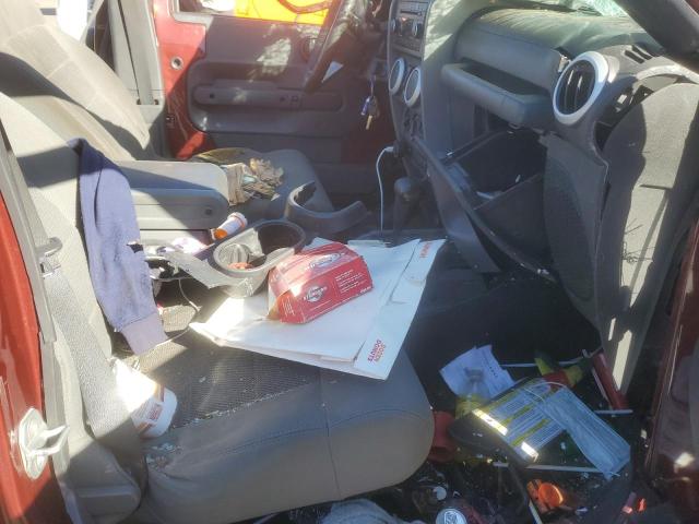 1J4GA59158L505380 - 2008 JEEP WRANGLER U SAHARA ბურგუნდია ფოტო 7