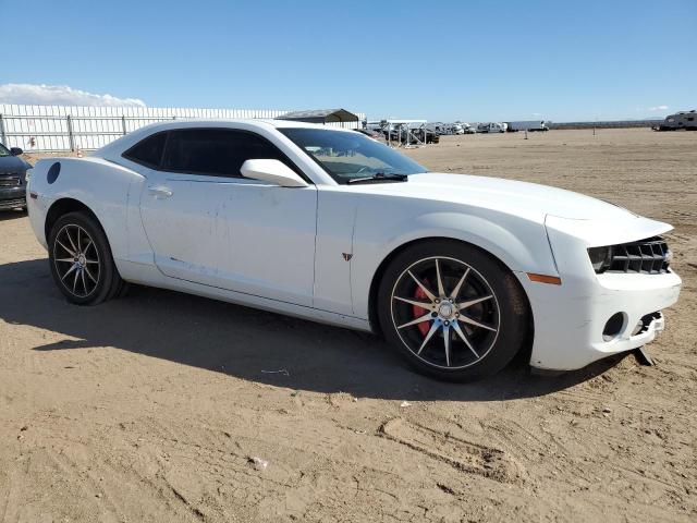 2G1FB1E30D9143810 - 2013 CHEVROLET CAMARO LT WHITE photo 4