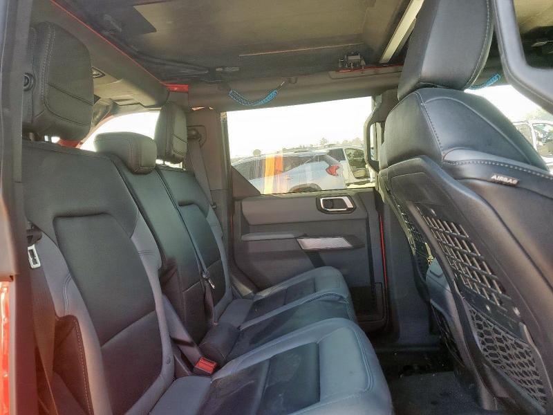 1FMEE5BP8NLB46923 - 2022 FORD BRONCO BASE RED photo 11