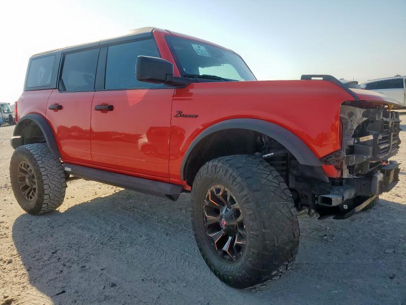 1FMEE5BP8NLB46923 - 2022 FORD BRONCO BASE RED photo 4
