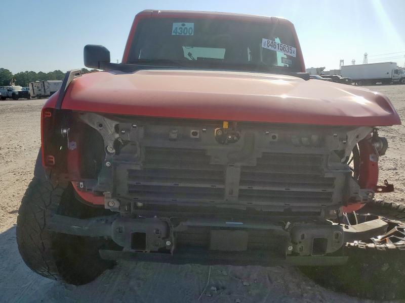 1FMEE5BP8NLB46923 - 2022 FORD BRONCO BASE RED photo 5