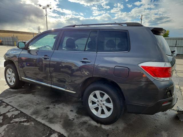 5TDBK3EH2DS210671 - 2013 TOYOTA HIGHLANDER BASE Մոխրագույն լուսանկար 2