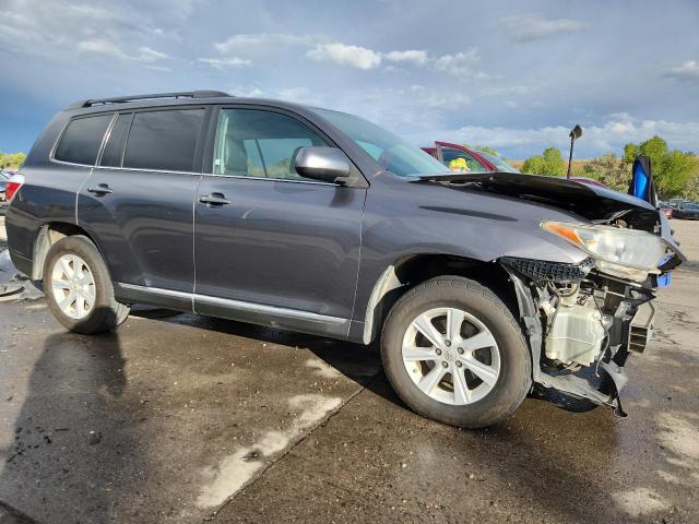 5TDBK3EH2DS210671 - 2013 TOYOTA HIGHLANDER BASE Մոխրագույն լուսանկար 4