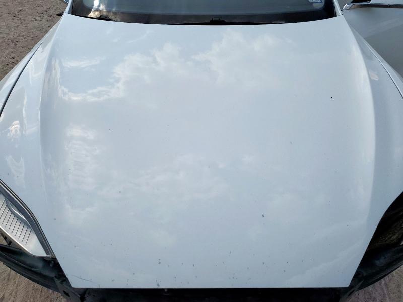 5YJSA1E26GF123819 - 2016 TESLA MODEL S Weiß Foto 11