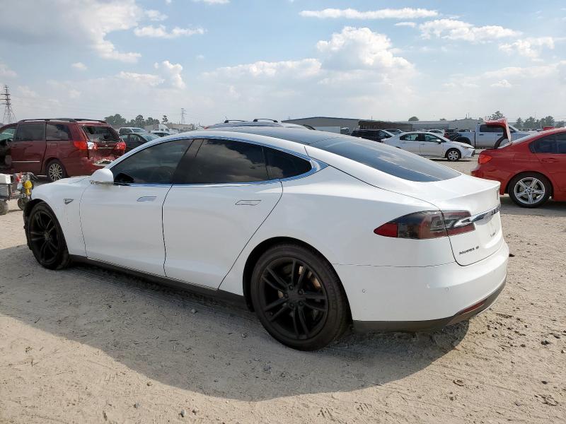 5YJSA1E26GF123819 - 2016 TESLA MODEL S Weiß Foto 2