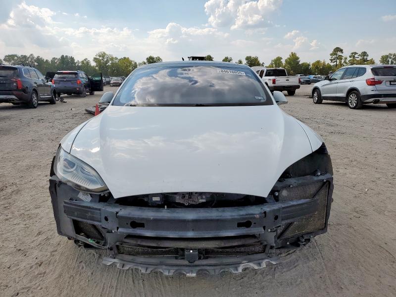 5YJSA1E26GF123819 - 2016 TESLA MODEL S Weiß Foto 5