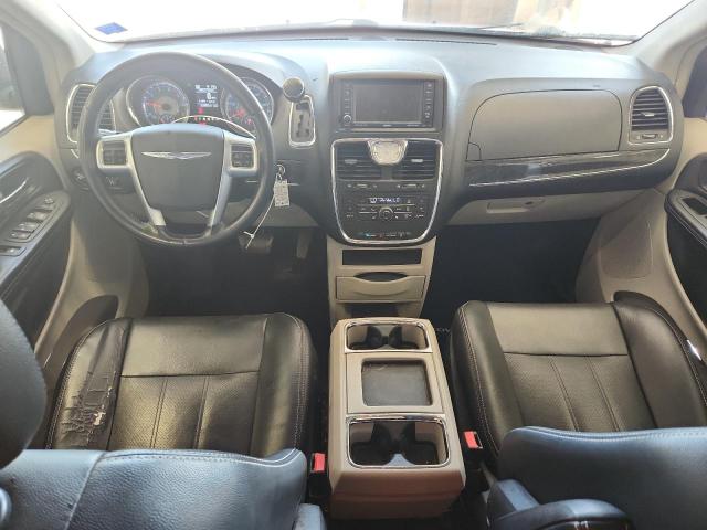 2A4RR8DG5BR749723 - 2011 CHRYSLER TOWN & COU TOURING L RED photo 8