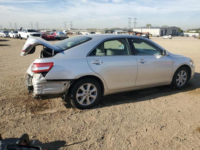 4T1BF3EKXBU666616 - 2011 TOYOTA CAMRY BASE SILVER photo 3