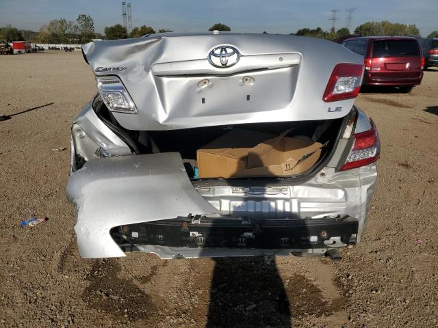 4T1BF3EKXBU666616 - 2011 TOYOTA CAMRY BASE SILVER photo 6