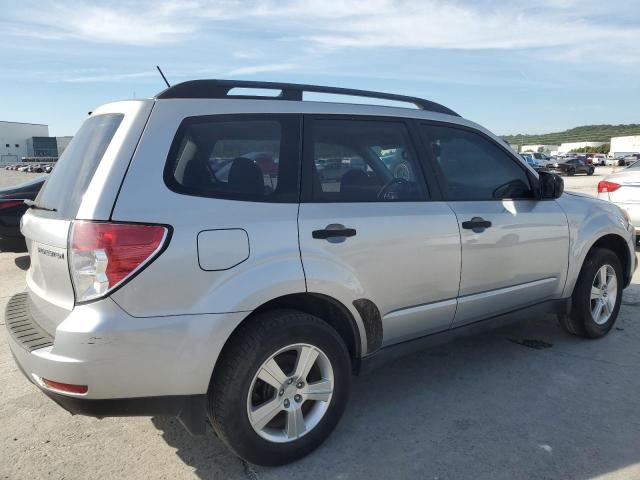 JF2SHBBC8CH428104 - 2012 SUBARU FORESTER 2.5X Արծաթագույն լուսանկար 3