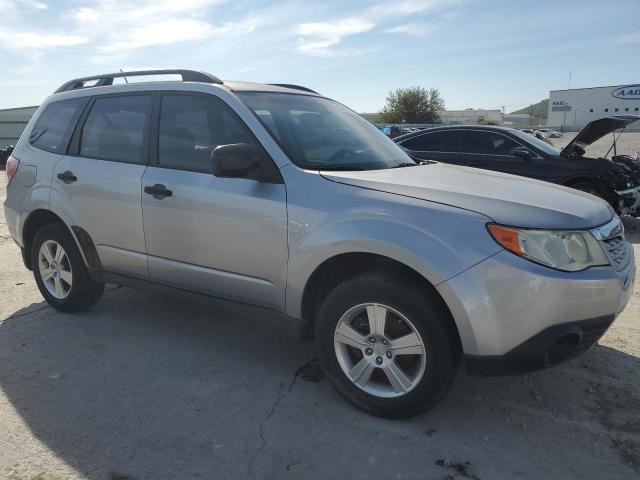 JF2SHBBC8CH428104 - 2012 SUBARU FORESTER 2.5X Արծաթագույն լուսանկար 4