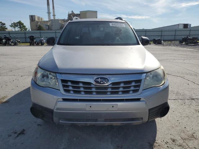 JF2SHBBC8CH428104 - 2012 SUBARU FORESTER 2.5X Արծաթագույն լուսանկար 5