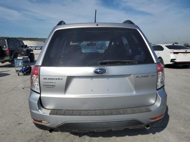 JF2SHBBC8CH428104 - 2012 SUBARU FORESTER 2.5X Արծաթագույն լուսանկար 6