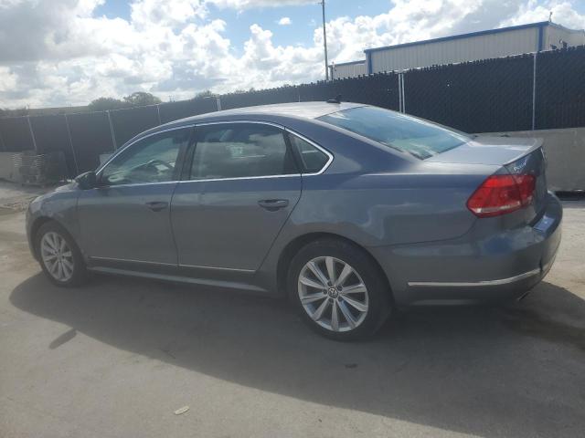 1VWCP7A30DC131781 - 2013 VOLKSWAGEN PASSAT SEL Մոխրագույն լուսանկար 2
