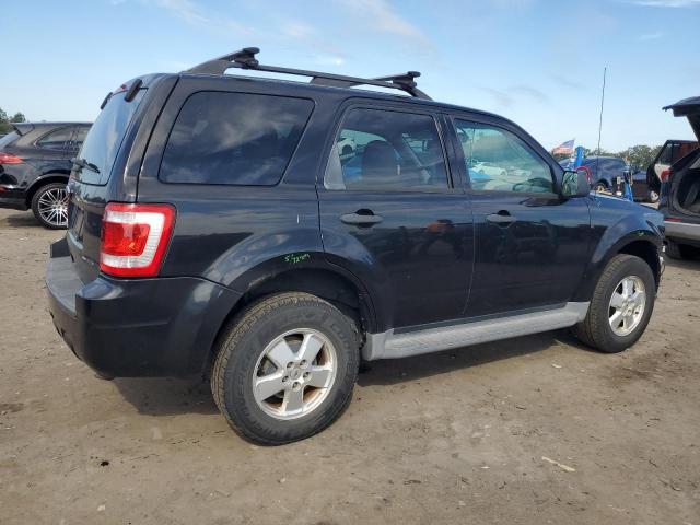 1FMCU0D71BKA75608 - 2011 FORD ESCAPE XLT Schwarz Foto 3