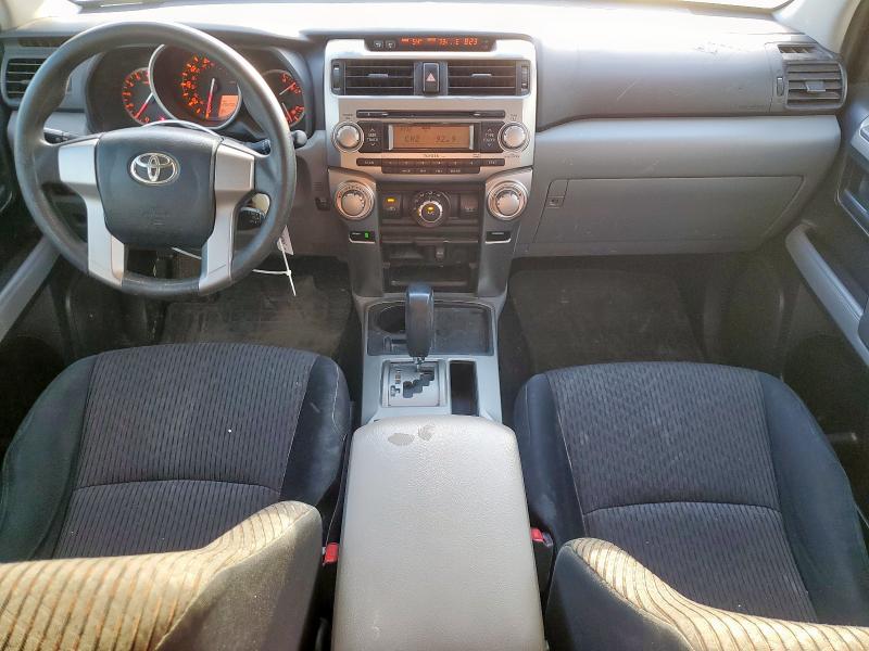 JTEZU5JR1B5031345 - 2011 TOYOTA 4RUNNER SR5 WHITE photo 8