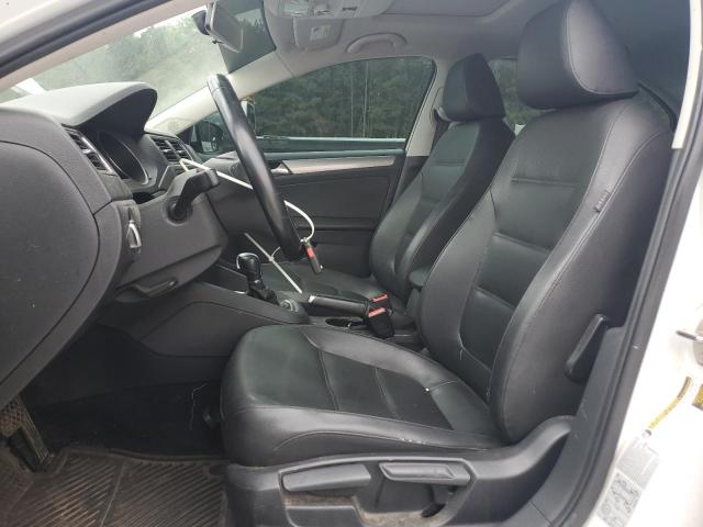 3VWD07AJ2FM417818 - 2015 VOLKSWAGEN JETTA SE WHITE photo 7