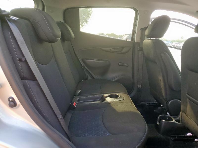 KL8CB6SA9MC723083 - 2021 CHEVROLET SPARK LS SILVER photo 10