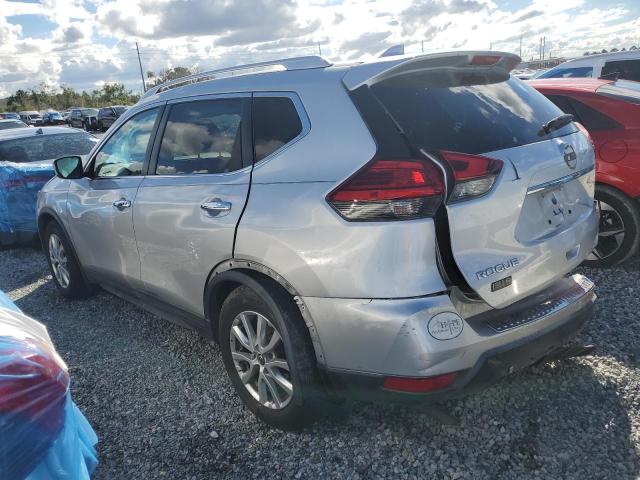 KNMAT2MT8HP527377 - 2017 NISSAN ROGUE S SILVER photo 2