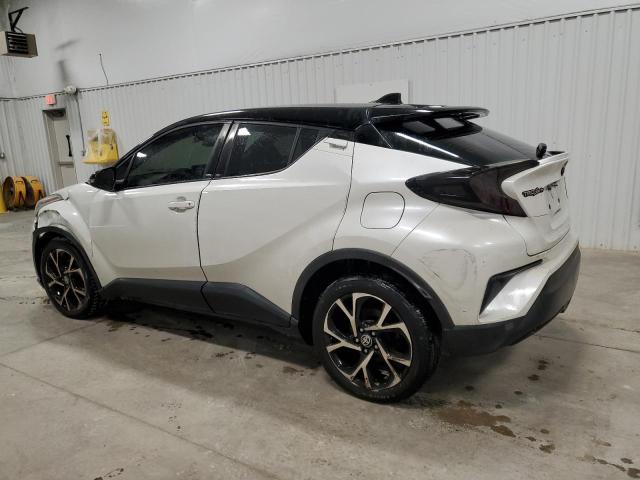 NMTKHMBXXLR105552 - 2020 TOYOTA C-HR XLE WHITE photo 2