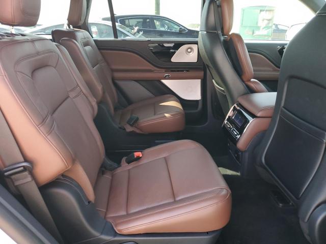 5LM5J7XC0SGL03312 - 2025 LINCOLN AVIATOR RESERVE Beyaz fotoğraf 11
