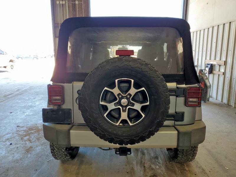 1C4BJWEG8EL118933 - 2014 JEEP WRANGLER UNLIMITED SAHARA SILVER photo 6