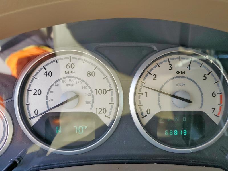 2A4RR5D18AR415629 - 2010 CHRYSLER TOWN & COU TOURING Czerwony zdjęcie 9