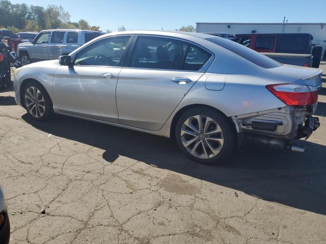 1HGCR2F59DA035316 - 2013 HONDA ACCORD SPORT GRAY photo 2