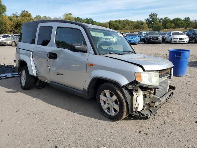 5J6YH2H70AL002821 - 2010 HONDA ELEMENT EX SILVER photo 4