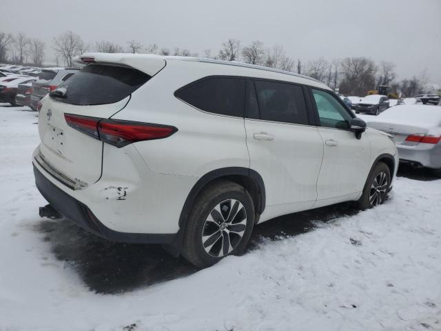 5TDGZRBH4MS135321 - 2021 TOYOTA HIGHLANDER XLE 白色 照片 3