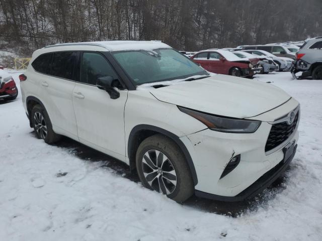 5TDGZRBH4MS135321 - 2021 TOYOTA HIGHLANDER XLE 白色 照片 4