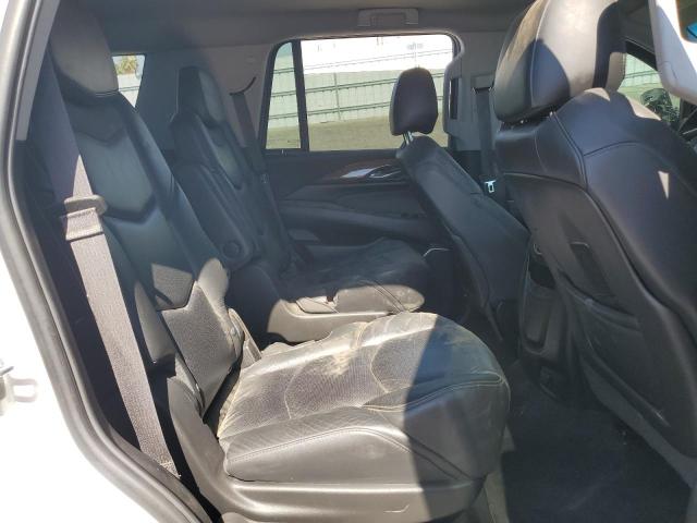 1GYS3AKJ2JR189124 - 2018 CADILLAC ESCALADE WHITE photo 11