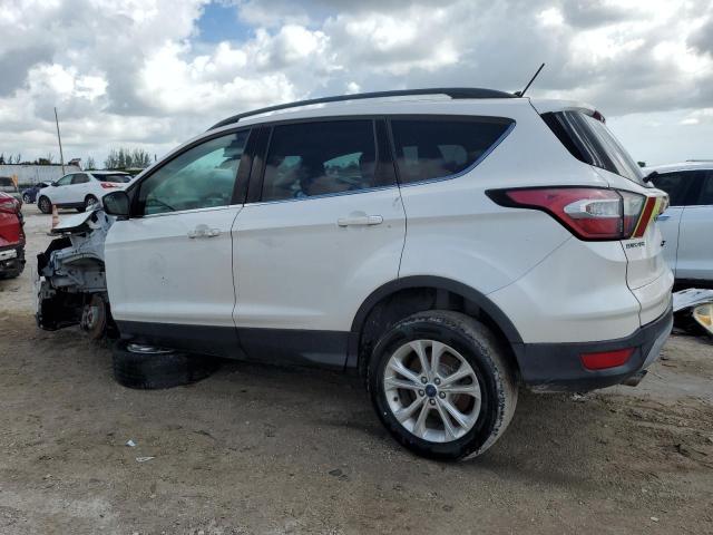 1FMCU0GDXJUA17386 - 2018 FORD ESCAPE SE Ақ фото 2
