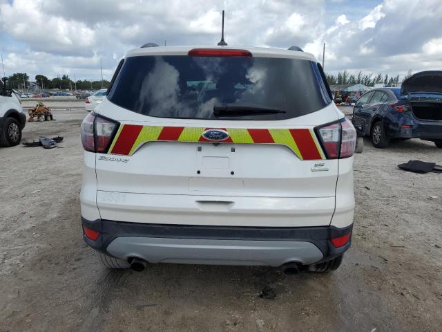 1FMCU0GDXJUA17386 - 2018 FORD ESCAPE SE Ақ фото 6