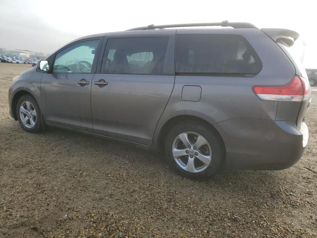 5TDKK3DC9BS049352 - 2011 TOYOTA SIENNA LE 灰色 照片 2