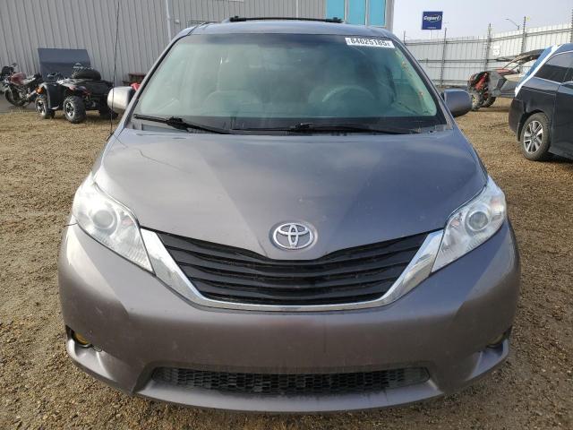 5TDKK3DC9BS049352 - 2011 TOYOTA SIENNA LE 灰色 照片 5