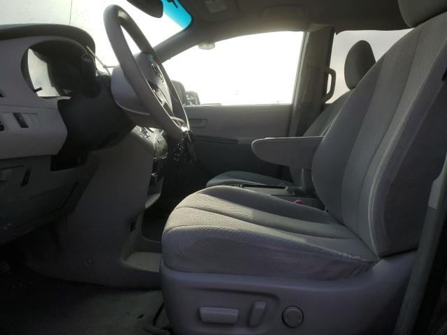 5TDKK3DC9BS049352 - 2011 TOYOTA SIENNA LE 灰色 照片 7