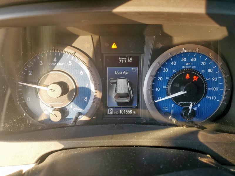 5TDKZ3DC7JS901370 - 2018 TOYOTA SIENNA LE SILVER photo 9