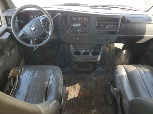 1GCGG25C681102627 - 2008 CHEVROLET EXPRESS G2 Biały zdjęcie 8