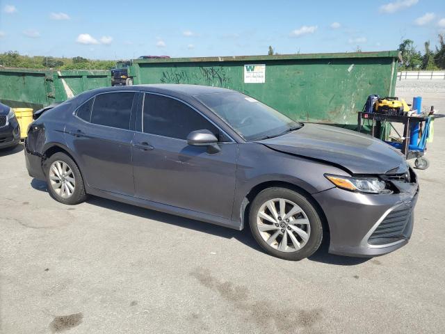 4T1C11AK6RU189917 - 2024 TOYOTA CAMRY LE GRAY photo 4