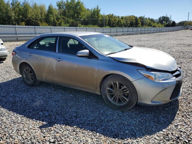 4T1BF1FK7HU688875 - 2017 TOYOTA CAMRY LE SILVER photo 4