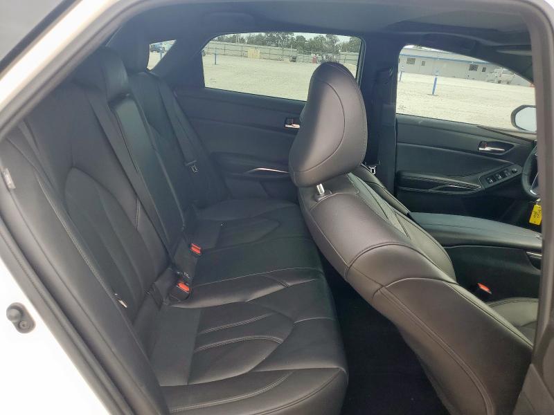 4T1AZ1FBXNU082369 - 2022 TOYOTA AVALON XLE Weiß Foto 10