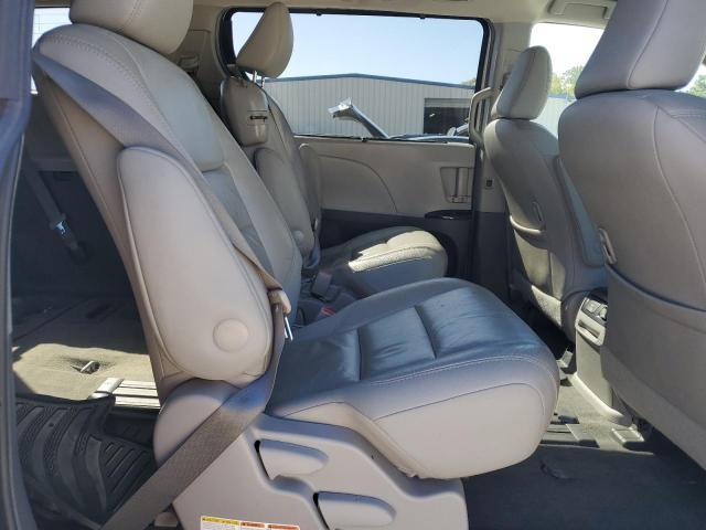 5TDYZ3DC7HS824312 - 2017 TOYOTA SIENNA XLE თეთრი ფოტო 11